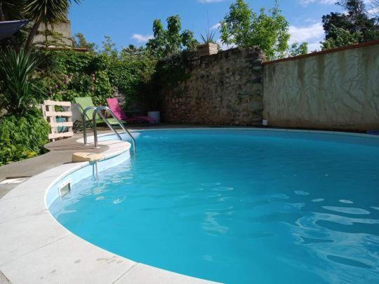 BELLE MAISON DE CARACTERE DE VILLAGE et STUDIO PISCINE Privée 9 PERS Millas Exterior foto